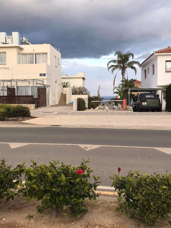 Sunny Holiday By Konnos Paralimni Zewnętrze zdjęcie